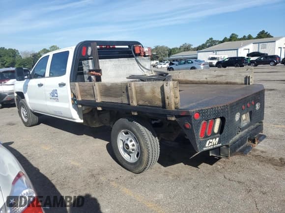 ✅ 2016 Chevrolet Silverado 1500 • VIN: 1GB1CUE87GF233659 • Лот: 84462775. Опубликован ранее на Copart с пробегом 233 550 миль. Бесплатный доступ к архиву аукционных продаж из США и подробный отчёт об истории автомобиля на DreamBid. Изображение 2.