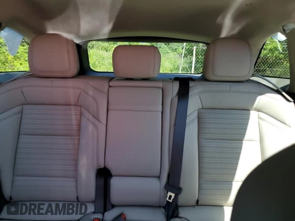 ✅ 2025 Lincoln Nautilus Reserve • VIN: 5LMPJ8K4XSJ913333 • Лот: 62537585. Опубликован ранее на Copart с пробегом 309 миль. Бесплатный доступ к архиву аукционных продаж из США и подробный отчёт об истории автомобиля на DreamBid. Изображение 10.