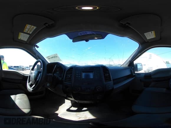 ✅ 2016 Ford F-150 XL • VIN: 1FTMF1C83GKD19186 • Lot: 42698145. Wystawiony na IAAI z przebiegiem 85 855 mil. Bezpłatny archiwum sprzedaży aukcyjnych z USA i szczegółowy raport historii pojazdu na DreamBid. Zdjęcie 18.