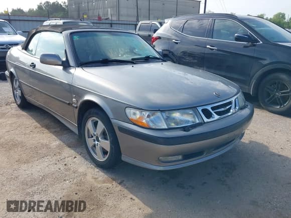 ✅ 2003 Saab 9-3 SE • VIN: YS3DF78K937009850 • Лот: 42175738. Опубликован ранее на IAAI с пробегом 113 961 миль. Бесплатный доступ к архиву аукционных продаж из США и подробный отчёт об истории автомобиля на DreamBid. Изображение 1.