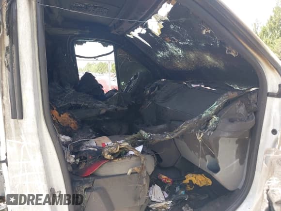 ✅ 2017 Ford Transit • VIN: 1FTYR2YMXHKB54923 • Лот: 42275708. Опубликован ранее на IAAI с пробегом Не указан. Бесплатный доступ к архиву аукционных продаж из США и подробный отчёт об истории автомобиля на DreamBid. Изображение 5.