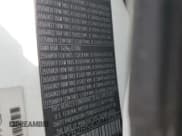 ✅ 2018 Land Rover Range Rover Velar S • VIN: SALYB2RN4JA718260 • Lot: 47097425. Wystawiony na Copart z przebiegiem 100 026 mil. Bezpłatny archiwum sprzedaży aukcyjnych z USA i szczegółowy raport historii pojazdu na DreamBid. Zdjęcie 13.