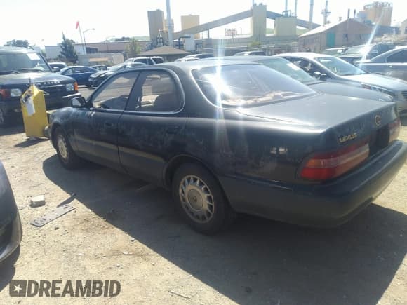 ✅ 1995 Lexus ES 300 • VIN: JT8GK13T2S0115625 • Lot: 38286680. Wystawiony na IAAI z przebiegiem 194 450 mil. Bezpłatny archiwum sprzedaży aukcyjnych z USA i szczegółowy raport historii pojazdu na DreamBid. Zdjęcie 3.