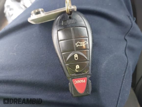 ✅ 2011 Dodge Challenger • VIN: 2B3CJ4DG4BH518038 • Лот: 43054844. Опубликован ранее на IAAI с пробегом 203 517 миль. Бесплатный доступ к архиву аукционных продаж из США и подробный отчёт об истории автомобиля на DreamBid. Изображение 11.