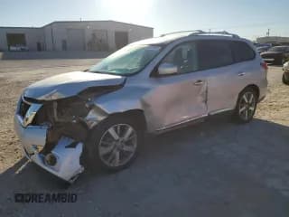 ✅ 2015 Nissan Pathfinder Platinum • VIN: 5N1AR2MM9FC723321 • Лот: 90608565. Опубликован ранее на Copart с пробегом 208 747 миль. Бесплатный доступ к архиву аукционных продаж из США и подробный отчёт об истории автомобиля на DreamBid. Изображение 1.