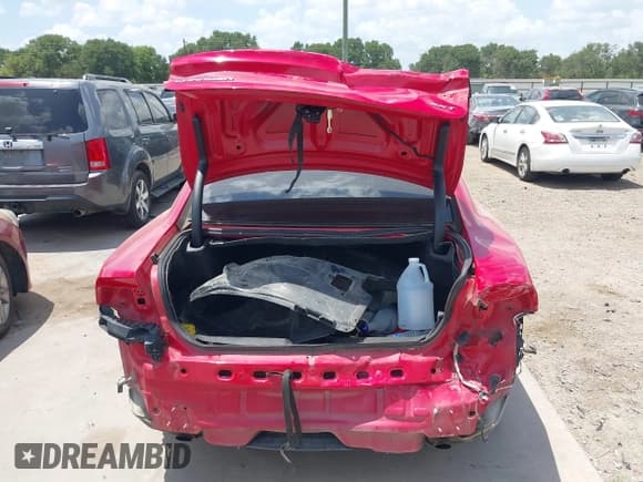 ✅ 2016 Dodge Charger SXT • VIN: 2C3CDXHG4GH350110 • Лот: 42531863. Опубликован ранее на IAAI с пробегом 129 223 миль. Бесплатный доступ к архиву аукционных продаж из США и подробный отчёт об истории автомобиля на DreamBid. Изображение 17.