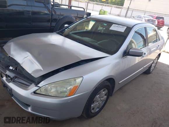 ✅ 2004 Honda Accord LX • VIN: 1HGCM55304A042445 • Lot: 42565197. Listed on IAAI with 161,445 mi. Free auction sales archive from the USA and detailed vehicle history report at DreamBid. Image 17.