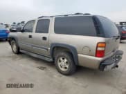✅ 2003 Chevrolet Suburban LS • VIN: 3GNEC16Z13G186812 • Лот: 58567425. Опубликован ранее на Copart с пробегом 302 320 миль. Бесплатный доступ к архиву аукционных продаж из США и подробный отчёт об истории автомобиля на DreamBid. Изображение 2.