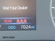 ✅ 2025 Toyota Corolla Cross L • VIN: 7MUAAAAG2SV131956 • Lot: 43245230. Wystawiony na IAAI z przebiegiem 7 024 mil. Bezpłatny archiwum sprzedaży aukcyjnych z USA i szczegółowy raport historii pojazdu na DreamBid. Zdjęcie 15.