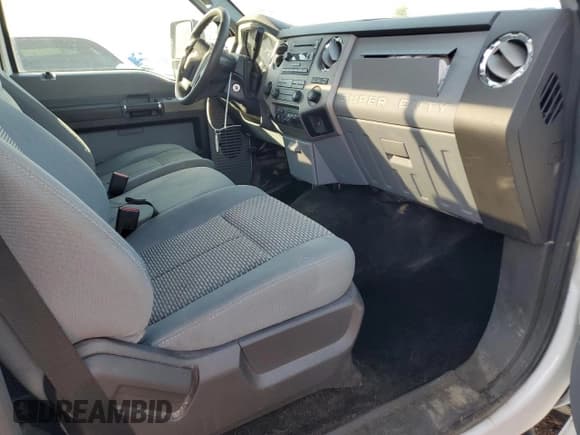 ✅ 2012 Ford F-250 XL • VIN: 1FTBF2B6XCED13844 • Лот: 82399965. Опубликован ранее на Copart с пробегом 54 866 миль. Бесплатный доступ к архиву аукционных продаж из США и подробный отчёт об истории автомобиля на DreamBid. Изображение 8.