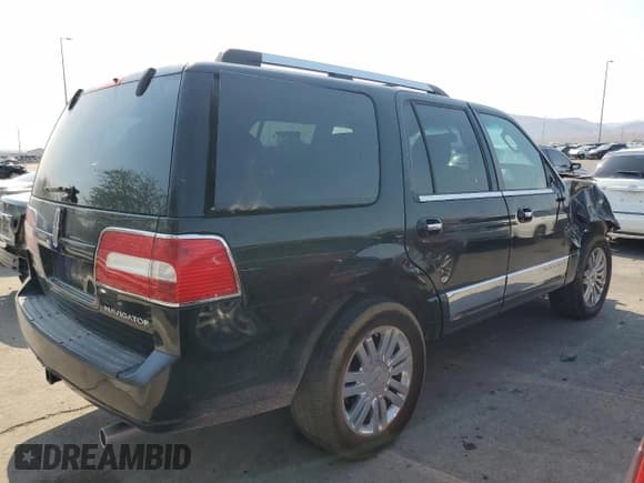 ✅ 2007 Lincoln Navigator • VIN: 5LMFU28577LJ08255 • Лот: 64400325. Опубликован ранее на Copart с пробегом Не указан. Бесплатный доступ к архиву аукционных продаж из США и подробный отчёт об истории автомобиля на DreamBid. Изображение 3.