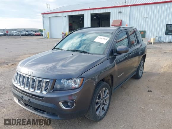 ✅ 2015 Jeep Compass Limited • VIN: 1C4NJDCB1FD370270 • Lot: 42642989. Listed on IAAI with 86,186 mi. Free auction sales archive from the USA and detailed vehicle history report at DreamBid. Image 2.