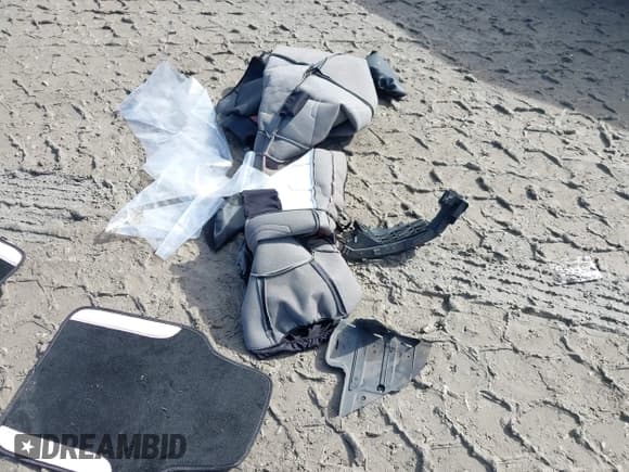 ✅ 2013 Hyundai Elantra GLS • VIN: 5NPDH4AE1DH262341 • Lot: 43441443. Listed on IAAI with 126,624 mi. Free auction sales archive from the USA and detailed vehicle history report at DreamBid. Image 11.