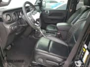 ✅ 2021 Jeep Gladiator High Altitude • VIN: 1C6HJTFG5ML566060 • Lot: 89857335. Wystawiony na Copart z przebiegiem 87 673 mil. Bezpłatny archiwum sprzedaży aukcyjnych z USA i szczegółowy raport historii pojazdu na DreamBid. Zdjęcie 7.