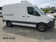 ✅ 2019 Mercedes-Benz Sprinter Cargo • VIN: WD3PF0CD8KT006426 • Lot: 57263295. Listed on Copart with 253,212 mi. Free auction sales archive from the USA and detailed vehicle history report at DreamBid. Image 4.