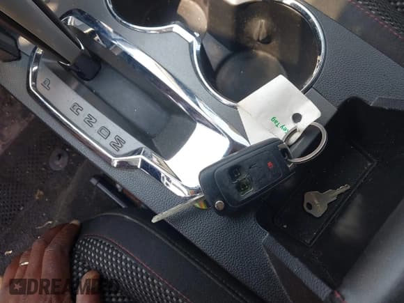 ✅ 2013 GMC Terrain SLE • VIN: 2GKFLTE35D6380699 • Lot: 42879855. Wystawiony na IAAI z przebiegiem 196 696 mil. Bezpłatny archiwum sprzedaży aukcyjnych z USA i szczegółowy raport historii pojazdu na DreamBid. Zdjęcie 11.