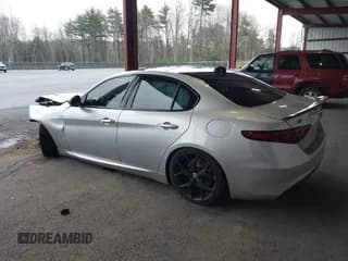 ✅ 2020 Alfa Romeo Giulia Sport • VIN: ZARFANAN7L7634454 • Lot: 43690931. Wystawiony na IAAI z przebiegiem 42 535 mil. Bezpłatny archiwum sprzedaży aukcyjnych z USA i szczegółowy raport historii pojazdu na DreamBid. Zdjęcie 3.