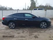 ✅ 2017 Nissan Maxima SL • VIN: 1N4AA6AP8HC455730 • Lot: 41441564. Listed on IAAI with 93,621 mi. Free auction sales archive from the USA and detailed vehicle history report at DreamBid. Image 13.