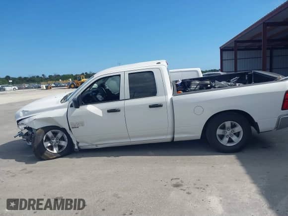 2024 Ram 1500 SLT с VIN 1C6RR6GG8RS127929, выставлен на аукционе IAAI как лот 41498443 с пробегом 26 583 миль миль и . История ставок и продаж доступна на DreamBid. Изображение 14.