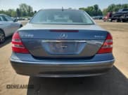 ✅ 2005 Mercedes-Benz E 500 • VIN: WDBUF83J55X184805 • Lot: 68576605. Wystawiony na Copart z przebiegiem 142 834 mil. Bezpłatny archiwum sprzedaży aukcyjnych z USA i szczegółowy raport historii pojazdu na DreamBid. Zdjęcie 6.