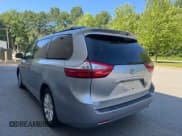 ✅ 2015 Toyota Sienna Limited • VIN: 5TDDK3DC8FS124511 • Lot: 62570905. Listed on Copart with 188,920 mi. Free auction sales archive from the USA and detailed vehicle history report at DreamBid. Image 3.