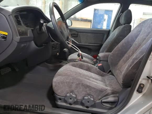 2001 Hyundai Elantra GLS с VIN KMHDN45DX1U210360, выставлен на аукционе Copart как лот 74722404 с пробегом 108 784 миль миль и Списание • Salvage title. История ставок и продаж доступна на DreamBid. Изображение 7.
