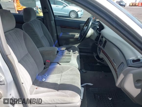 ✅ 2002 Chevrolet Impala • VIN: 2G1WF52E629125911 • Lot: 43107948. Wystawiony na IAAI z przebiegiem 224 952 mil. Bezpłatny archiwum sprzedaży aukcyjnych z USA i szczegółowy raport historii pojazdu na DreamBid. Zdjęcie 5.