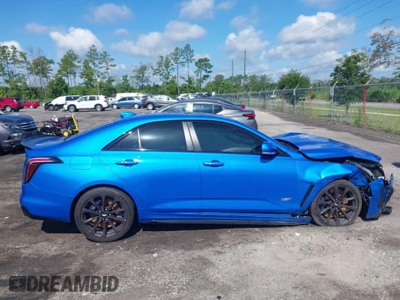 ✅ 2024 Cadillac CT4-V Blackwing • VIN: 1G6D75RP8R0410118 • Lot: 42880636. Listed on IAAI with 27,651 mi. Free auction sales archive from the USA and detailed vehicle history report at DreamBid. Image 13.