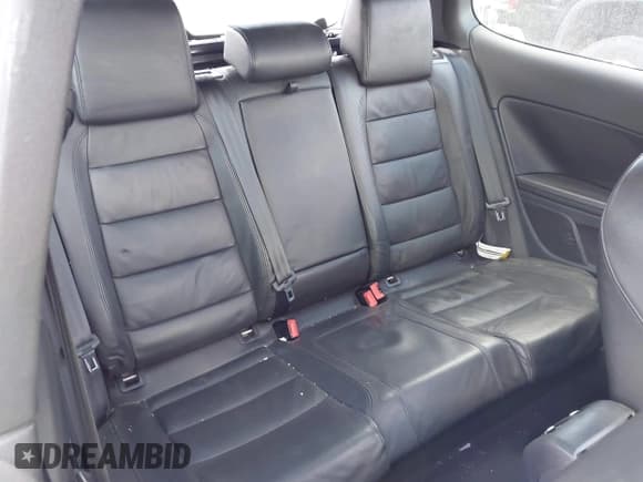 ✅ 2010 Volkswagen Golf GTI • VIN: WVWFD7AJ6AW278186 • Лот: 42227592. Опубликован ранее на IAAI с пробегом 111 745 миль. Бесплатный доступ к архиву аукционных продаж из США и подробный отчёт об истории автомобиля на DreamBid. Изображение 8.