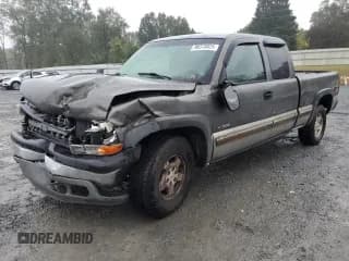 ✅ 2002 Chevrolet Silverado 1500 LS • VIN: 2GCEK19V021148743 • Lot: 90378825. Listed on Copart with 219,996 mi. Free auction sales archive from the USA and detailed vehicle history report at DreamBid. Image 1.
