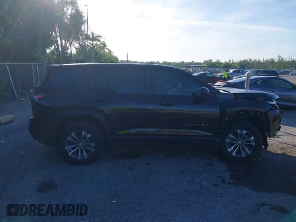 ✅ 2025 Chevrolet Equinox FWD LT • VIN: 3GNAXHEG8SL170625 • Lot: 42787829. Wystawiony na IAAI z przebiegiem 13 620 mil. Bezpłatny archiwum sprzedaży aukcyjnych z USA i szczegółowy raport historii pojazdu na DreamBid. Zdjęcie 14.