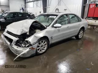 ✅ 2004 Volvo S80 • VIN: YV1TH59H241349926 • Лот: 77653344. Опубликован ранее на Copart с пробегом Не указан. Бесплатный доступ к архиву аукционных продаж из США и подробный отчёт об истории автомобиля на DreamBid. Изображение 1.
