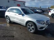 ✅ 2017 Mercedes-Benz GLC 300 • VIN: WDC0G4KB7HF143192 • Lot: 43598977. Wystawiony na IAAI z przebiegiem 117 666 mil. Bezpłatny archiwum sprzedaży aukcyjnych z USA i szczegółowy raport historii pojazdu na DreamBid. Zdjęcie 1.