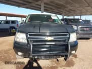 ✅ 2014 Chevrolet Tahoe Commercial • VIN: 1GNLC2E06ER199722 • Lot: 43658351. Wystawiony na IAAI z przebiegiem 165 433 mil. Bezpłatny archiwum sprzedaży aukcyjnych z USA i szczegółowy raport historii pojazdu na DreamBid. Zdjęcie 6.