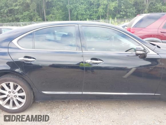 ✅ 2010 Lexus LS 460 • VIN: JTHCL5EFXA5008723 • Лот: 42635747. Опубликован ранее на IAAI с пробегом 156 030 миль. Бесплатный доступ к архиву аукционных продаж из США и подробный отчёт об истории автомобиля на DreamBid. Изображение 13.