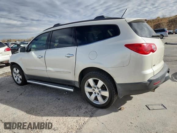 ✅ 2011 Chevrolet Traverse LTZ • VIN: 1GNKVLED5BJ193631 • Lot: 91868695. Wystawiony na Copart z przebiegiem 140 511 mil. Bezpłatny archiwum sprzedaży aukcyjnych z USA i szczegółowy raport historii pojazdu na DreamBid. Zdjęcie 2.