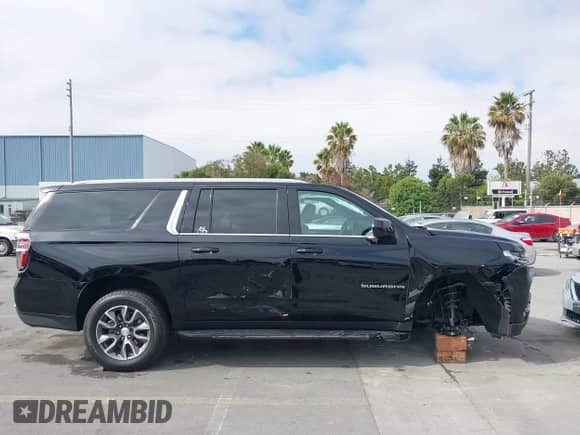 2023 Chevrolet Suburban LT с VIN 1GNSKCKDXPR457822, выставлен на аукционе IAAI как лот 43109746 с пробегом 83 897 миль миль и . История ставок и продаж доступна на DreamBid. Изображение 14.