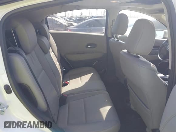 ✅ 2018 Honda HR-V EX-L • VIN: 3CZRU6H76JM716717 • Lot: 42979571. Listed on IAAI with 77,549 mi. Free auction sales archive from the USA and detailed vehicle history report at DreamBid. Image 8.