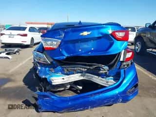 2017 Chevrolet Cruze Premier z VIN 1G1BF5SM4H7156123, wystawiony jako IAAI lot #43551830 z przebiegiem 64 065 mil mil oraz . Historia ofert i sprzedaży dostępna na DreamBid. Obrazek 6.