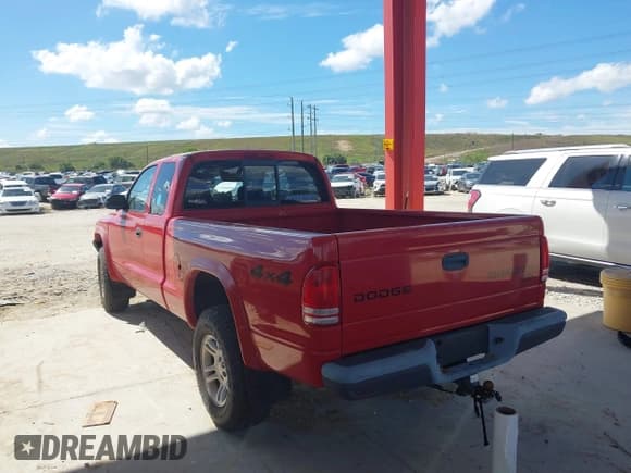 ✅ 2004 Dodge Dakota • VIN: 1D7HG12K74S727008 • Lot: 41690706. Wystawiony na IAAI z przebiegiem 72 924 mil. Bezpłatny archiwum sprzedaży aukcyjnych z USA i szczegółowy raport historii pojazdu na DreamBid. Zdjęcie 3.