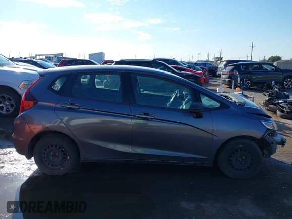 ✅ 2019 Honda Fit LX • VIN: 3HGGK5H45KM719338 • Lot: 43407932. Wystawiony na IAAI z przebiegiem 124 059 mil. Bezpłatny archiwum sprzedaży aukcyjnych z USA i szczegółowy raport historii pojazdu na DreamBid. Zdjęcie 13.