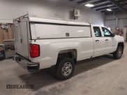 ✅ 2017 Chevrolet Silverado 2500HD Work Truck • VIN: 1GC2CUEG1HZ304992 • Lot: 42116602. Wystawiony na IAAI z przebiegiem 261 765 mil. Bezpłatny archiwum sprzedaży aukcyjnych z USA i szczegółowy raport historii pojazdu na DreamBid. Zdjęcie 4.