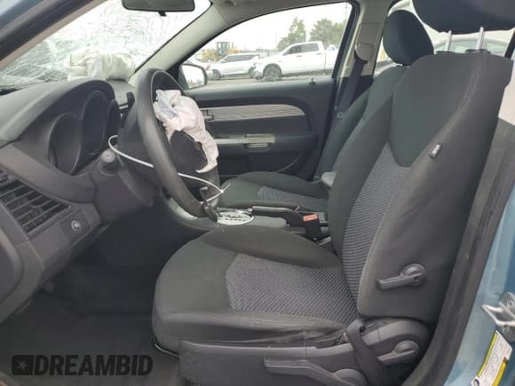 ✅ 2009 Chrysler Sebring LX • VIN: 1C3LC46B29N502078 • Lot: 61219515. Listed on Copart with 158,440 mi. Free auction sales archive from the USA and detailed vehicle history report at DreamBid. Image 7.