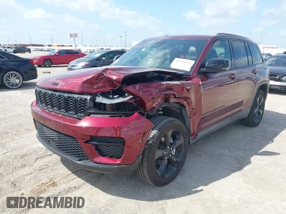 2025 Jeep Grand Cherokee Altitude X with VIN 1C4RJGAG5SC302281, listed as a IAAI auction lot 42533430 with 3,819 mi miles and . Bid and sale history available at DreamBid. Image 17.