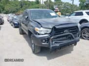 ✅ 2021 Toyota Tacoma SR • VIN: 3TYRX5GN9MT008347 • Lot: 42981683. Wystawiony na IAAI z przebiegiem 64 740 mil. Bezpłatny archiwum sprzedaży aukcyjnych z USA i szczegółowy raport historii pojazdu na DreamBid. Zdjęcie 1.