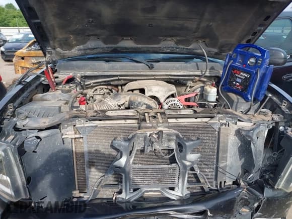 ✅ 2013 Chevrolet Silverado 1500 LTZ • VIN: 3GCPKTE76DG163821 • Lot: 42357711. Wystawiony na IAAI z przebiegiem 201 820 mil. Bezpłatny archiwum sprzedaży aukcyjnych z USA i szczegółowy raport historii pojazdu na DreamBid. Zdjęcie 10.