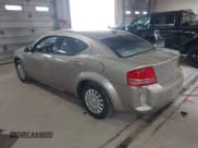 ✅ 2009 Dodge Avenger SE • VIN: 1B3LC46B09N526151 • Lot: 41888715. Wystawiony na IAAI z przebiegiem 230 566 mil. Bezpłatny archiwum sprzedaży aukcyjnych z USA i szczegółowy raport historii pojazdu na DreamBid. Zdjęcie 3.
