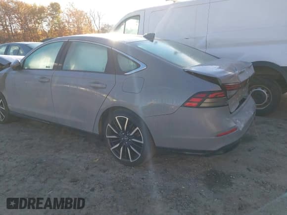 ✅ 2023 Honda Accord Touring • VIN: 1HGCY2F81PA035036 • Lot: 43503792. Listed on IAAI with Not provided. Free auction sales archive from the USA and detailed vehicle history report at DreamBid. Image 3.
