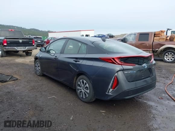✅ 2022 Toyota Prius XLE • VIN: JTDKAMFP7N3207069 • Lot: 43768829. Listed on IAAI with 37,746 mi. Free auction sales archive from the USA and detailed vehicle history report at DreamBid. Image 3.