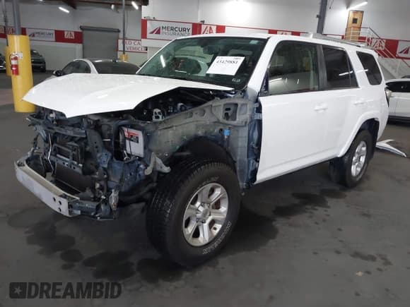 ✅ 2016 Toyota 4Runner SR5 • VIN: JTEZU5JR8G5141428 • Lot: 43429881. Listed on IAAI with 221,227 mi. Free auction sales archive from the USA and detailed vehicle history report at DreamBid. Image 2.